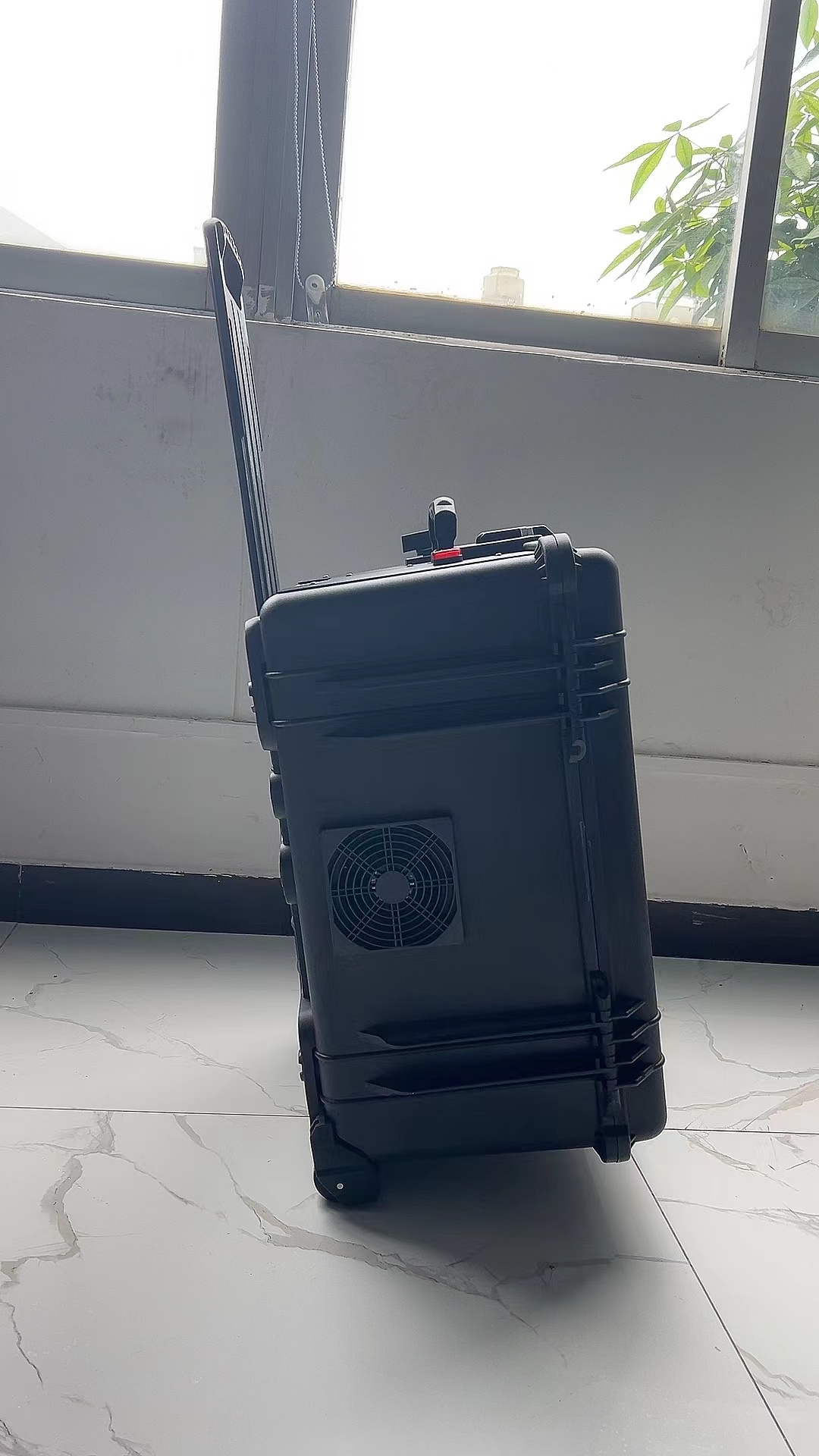 太谷手拉箱型移动通信干扰器